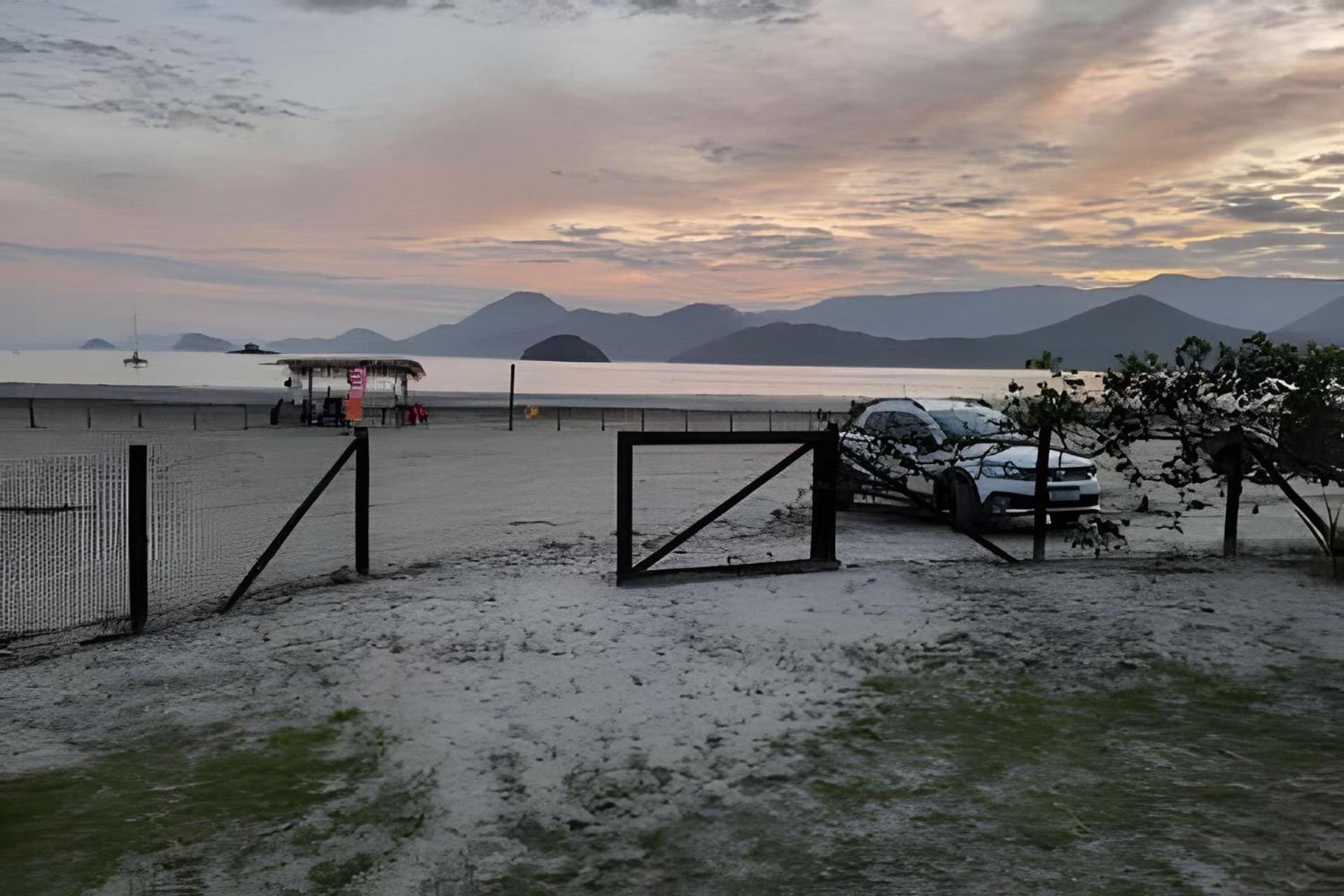 Frente Ao Mar Casa 42 Praia Do Estaleiro Ubatuba Exteriér fotografie